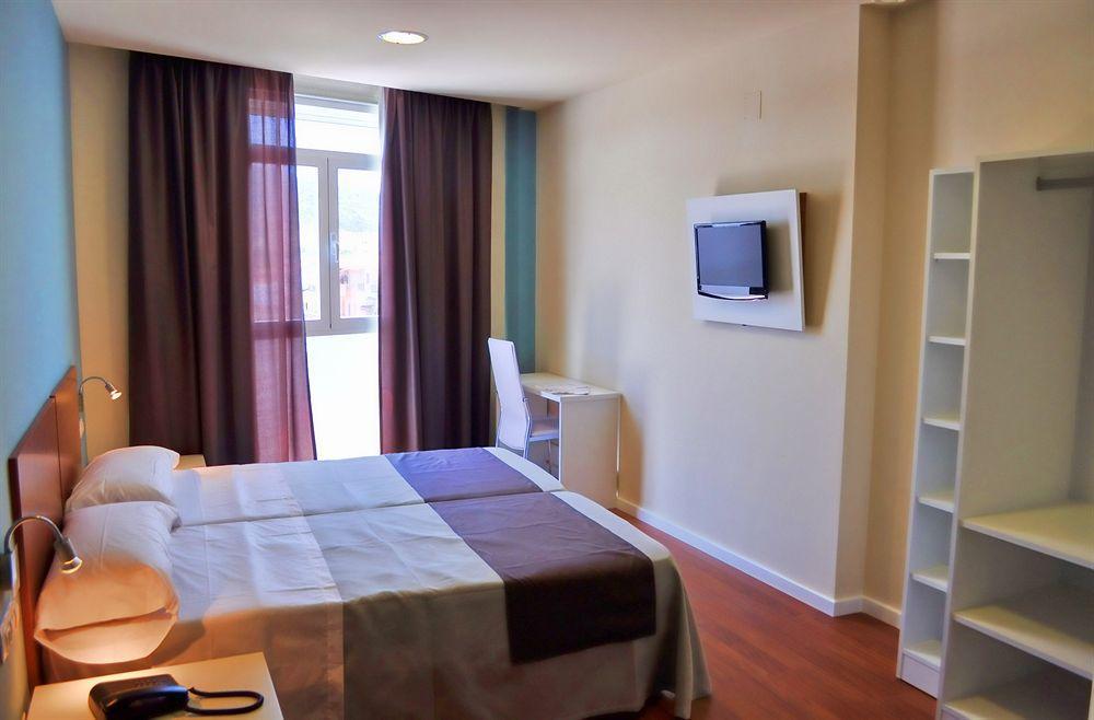 Hotel Gce 2*